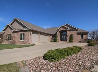 839 Peace Ln, Oregon, WI 53575