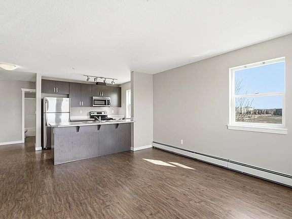 5th image of 217 Lake St #409