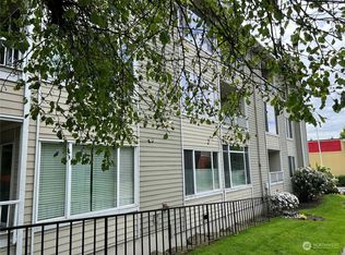 2421 SW Trenton St APT 202, Seattle, WA 98106
