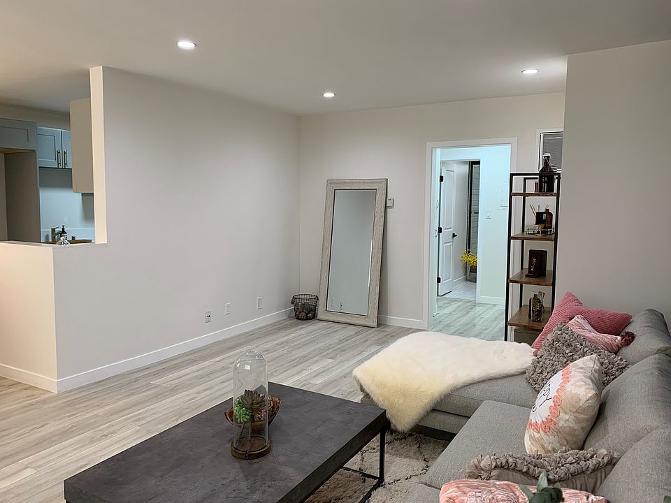1st image of 14940 W Magnolia Blvd #3990037