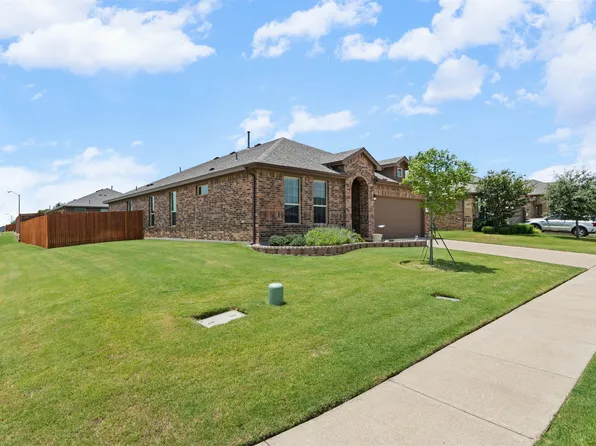1216 Larkspur Ln, Cleburne, TX 76033