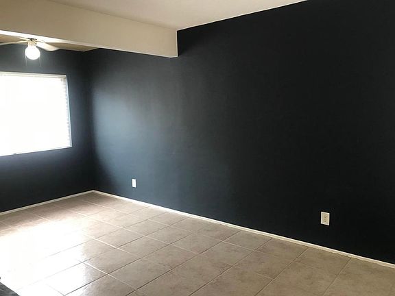 3rd image of 4068 Oakcrest Dr APT 2