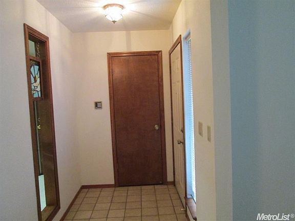2nd image of 20 Riverport Cir