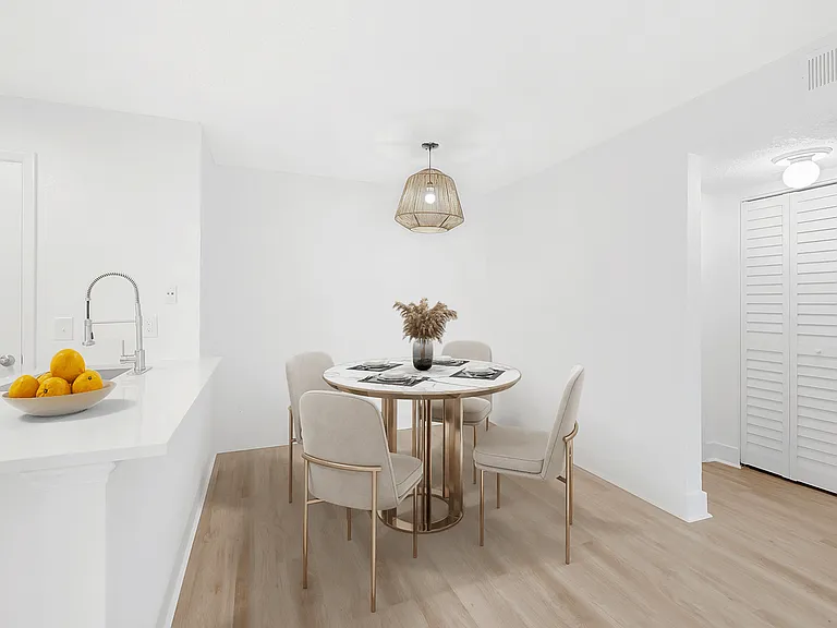 Bentley Green Apartment Homes — Photo 41