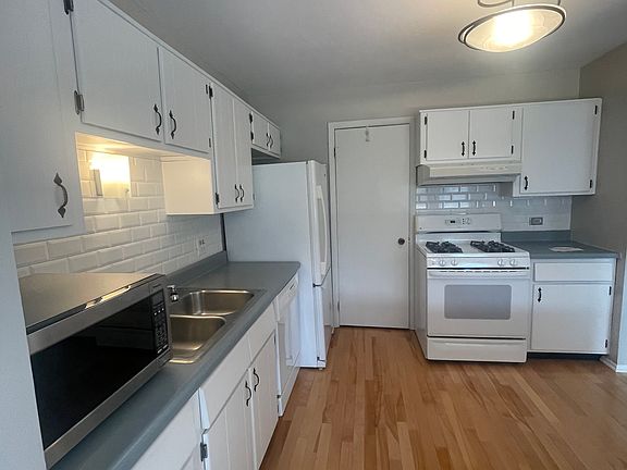 4th image of 481 Thornhill Ln