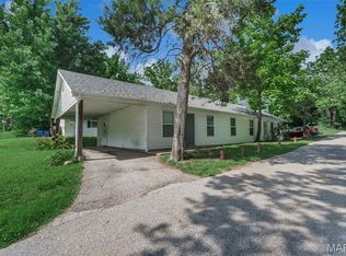 1620 Gallaher Ave, Saint Charles, MO 63301