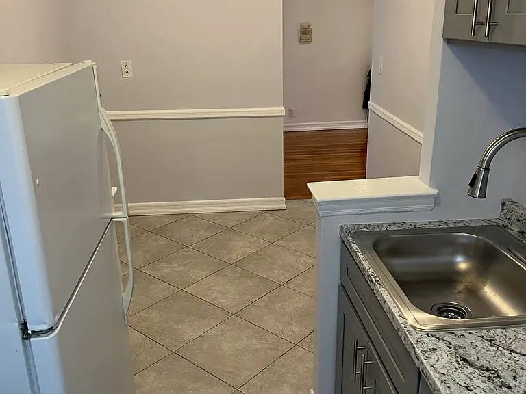 65-70 Booth St #1 — Photo 9