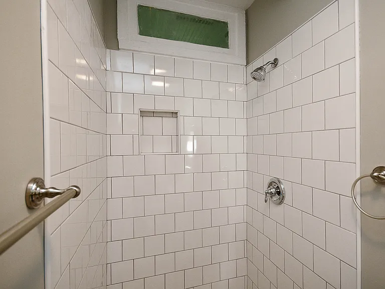 152 Avant St #A — Photo 11