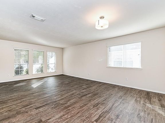 4th image of 10406 Hamlet Vale Ct