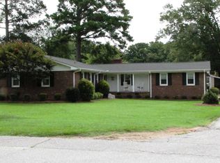 306 Belle Meade Rd, Greenwood, SC 29649
