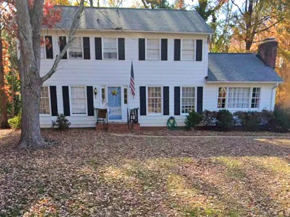 1135 McLaughlin Dr, Charlotte, NC 28212