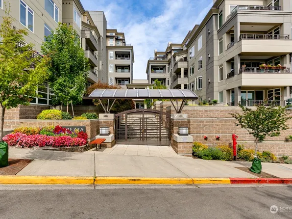 225 4th Avenue #B406, Kirkland, WA 98033