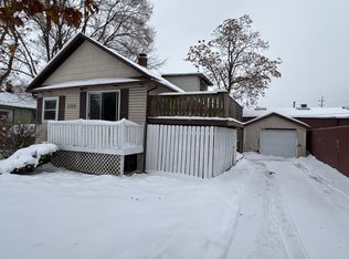 255 N Grant St, Westmont, IL 60559