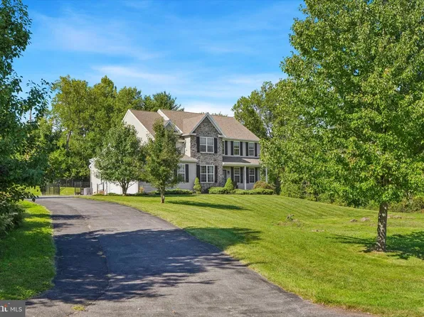 7 Maack Rd, Pottstown, PA 19465