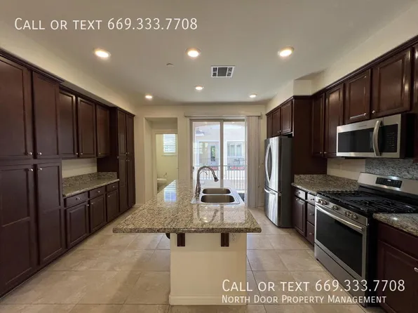 2762 Ferrara Cir, Mountain View, CA 95111