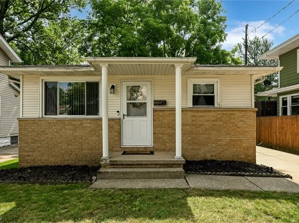 51 Devonshire Dr, Akron, OH 44312