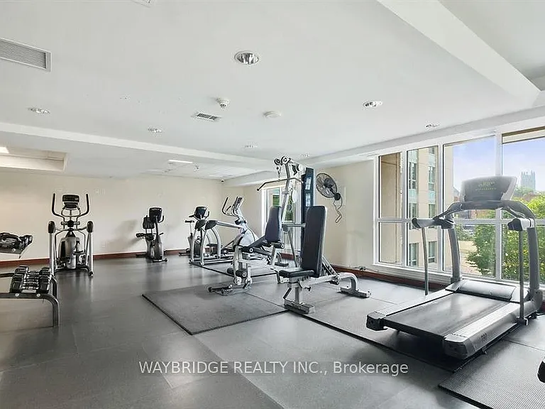 200 Rideau St #906 — Photo 11