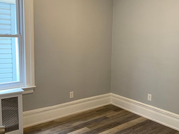 3rd image of 392 Lincoln Ave Floor 2