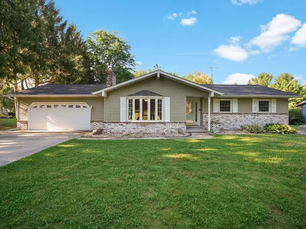 W8777 Eagle Rd, Beaver Dam, WI 53916