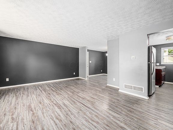 4th image of 1122 Hilton Dr