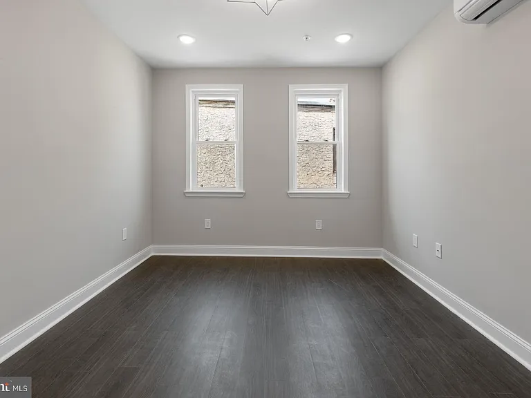 624 N 35th St #3 — Photo 12
