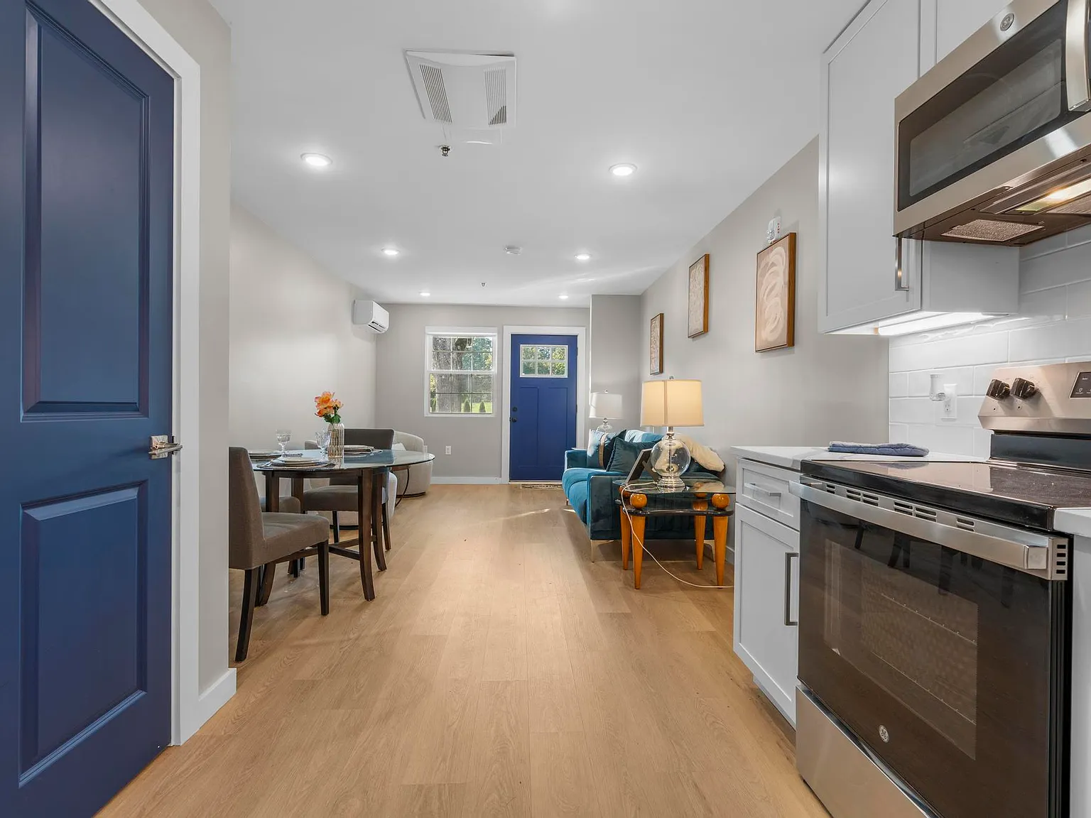 1060 Main St (55+ community) — Photo 2
