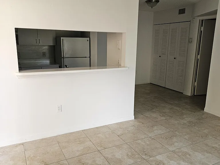 3720 SW 52nd Ave #208 — Photo 3