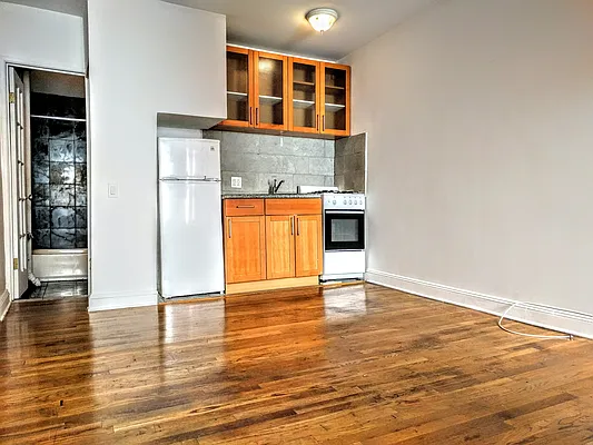 Rented by Union Square Property Management | media 31