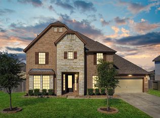 11723 Oakwood Dr, Mont Belvieu, TX 77535