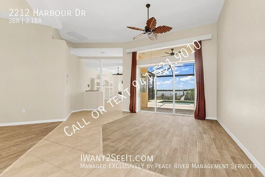 A show-stopper with endless views of Whidden Bay! — Photo 2