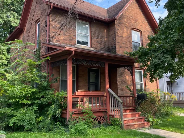 223 S 8th St, Lansing, MI 48912