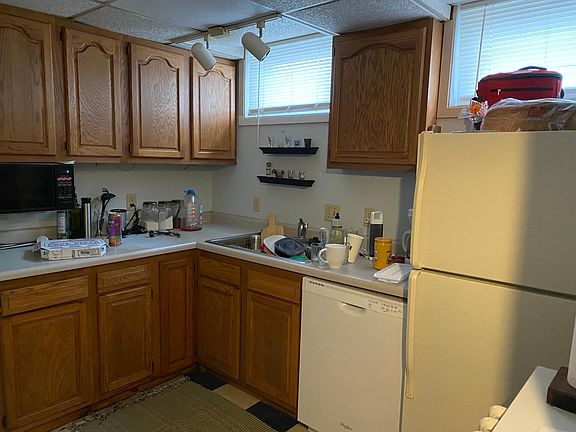 2nd image of 1437 Minnehaha Ave W APT C