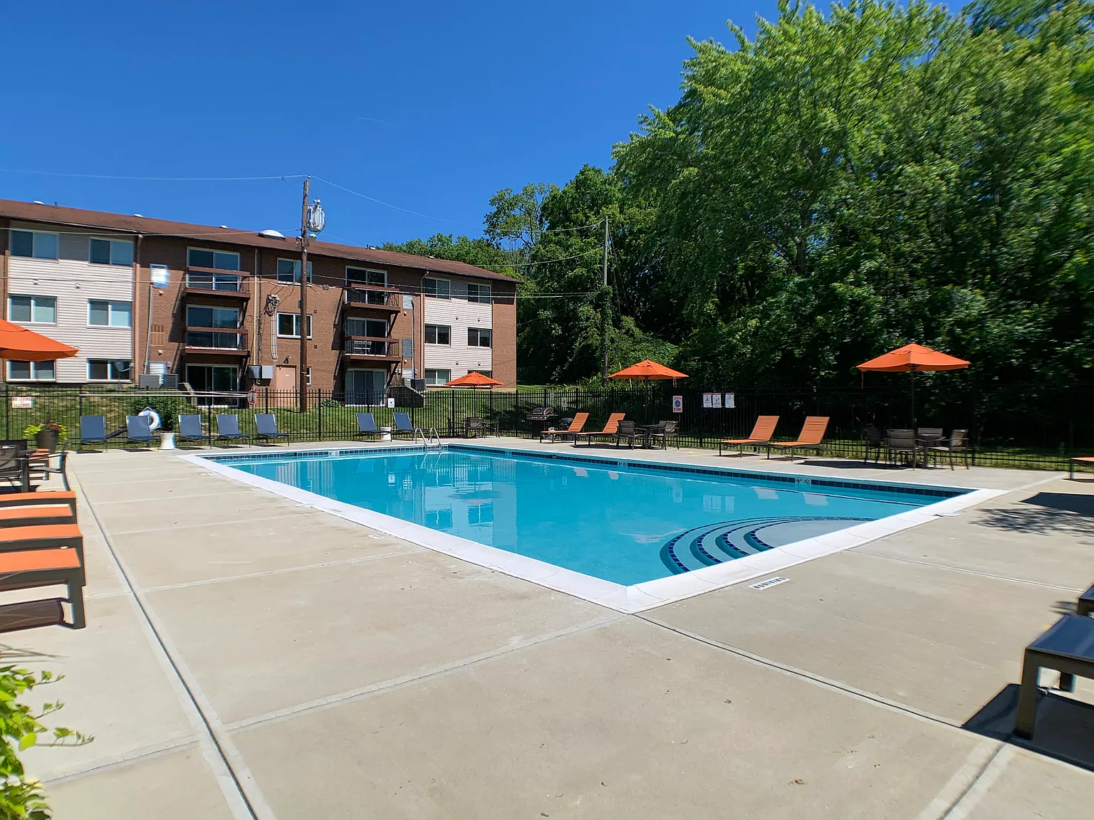 Fox Run Apartments — Photo 4