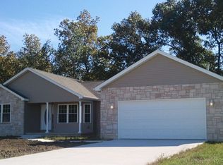 606 Ross Ave, Kouts, IN 46347