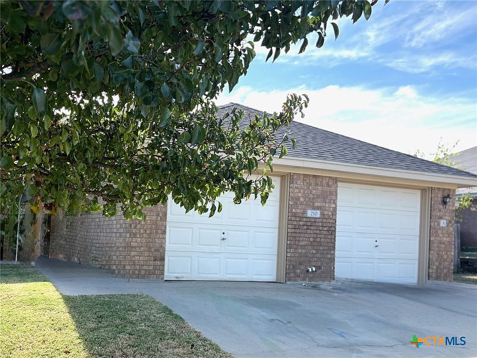 1st image of 210 Janelle Dr