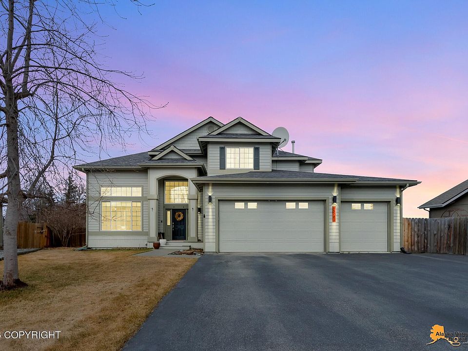 1st image of 13082 Ezi View Cir