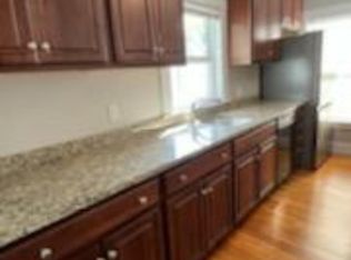 16 Myrtle St, Waltham, MA 02453