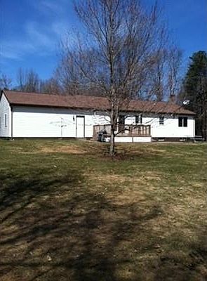 3rd image of 6 Nash Hill Pl