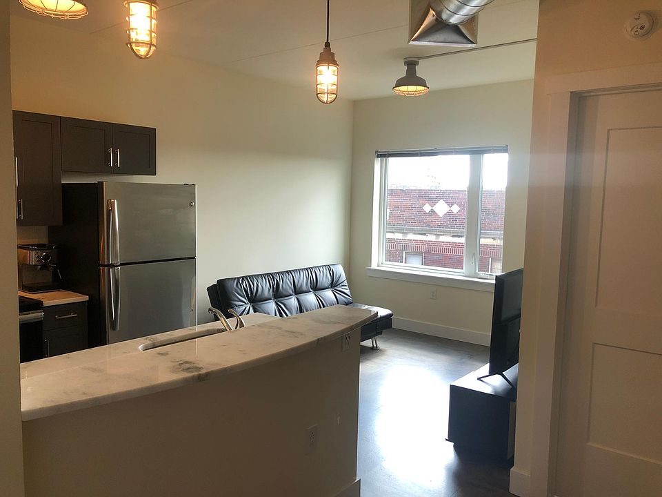 1st image of 4045 Baltimore Ave #404