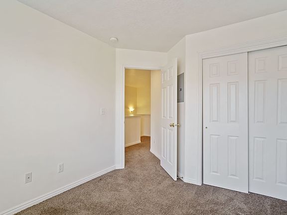 5th image of 1582 W Alsace Way S