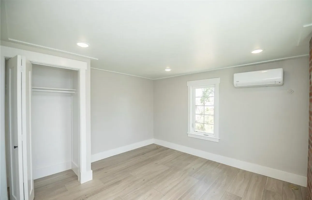2 bed, 1834 sqft, $2,000 — Photo 3
