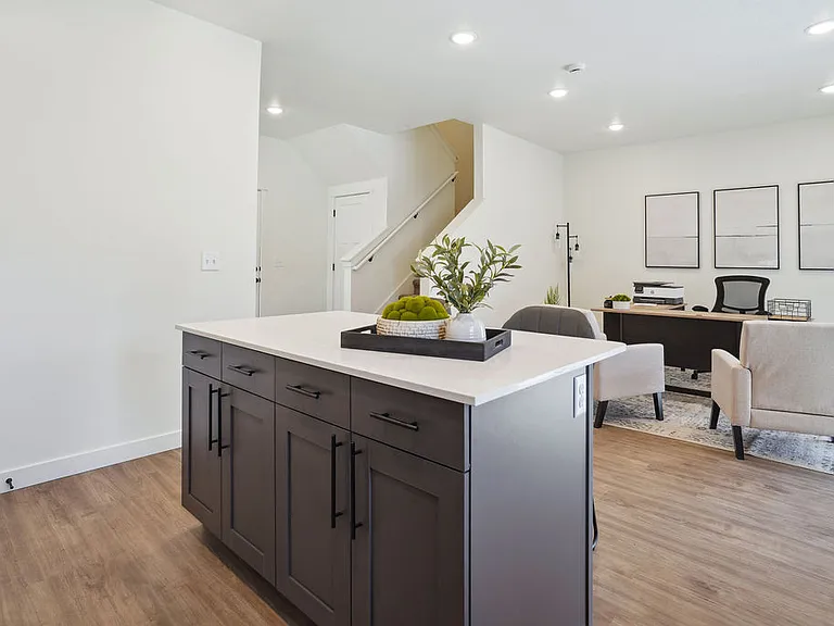 Valo At Bellin Townhomes — Photo 5