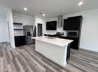 3032 Crown Gate Dr, Houston, TX 77047