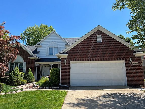 3rd image of 46724 Glen Pointe Dr
