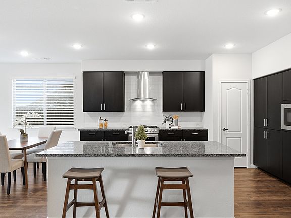 5th image of 3949 Bellingham Ln