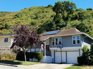 857 Big Bend Dr, Pacifica, CA 94044