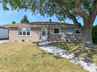 5735 S Illinois Ave, Cudahy, WI 53110