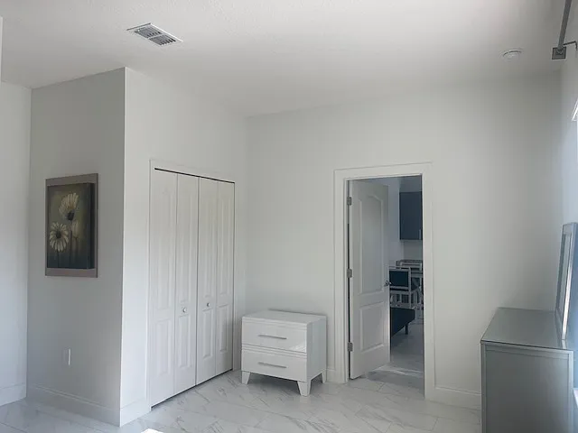 798 SW Abraham Ave #1 — Photo 37