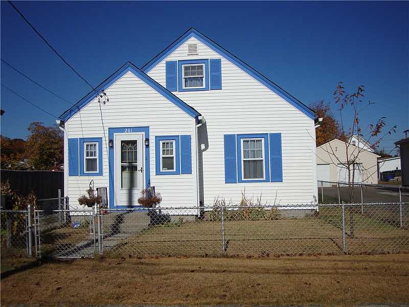 1st image of 261 Oakdale Ave