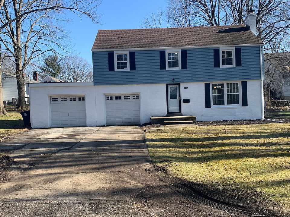 1st image of 209 Goodhue Dr